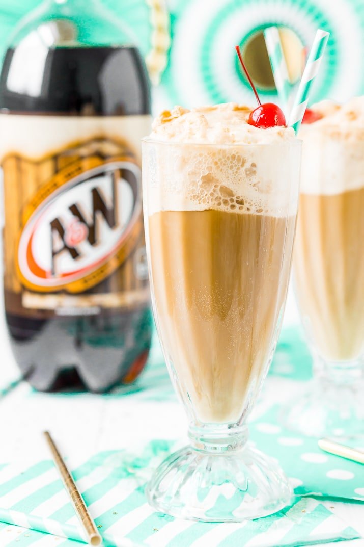 Order  Root Beer Float food online from Ozona Pizza store, Palm Harbor on bringmethat.com