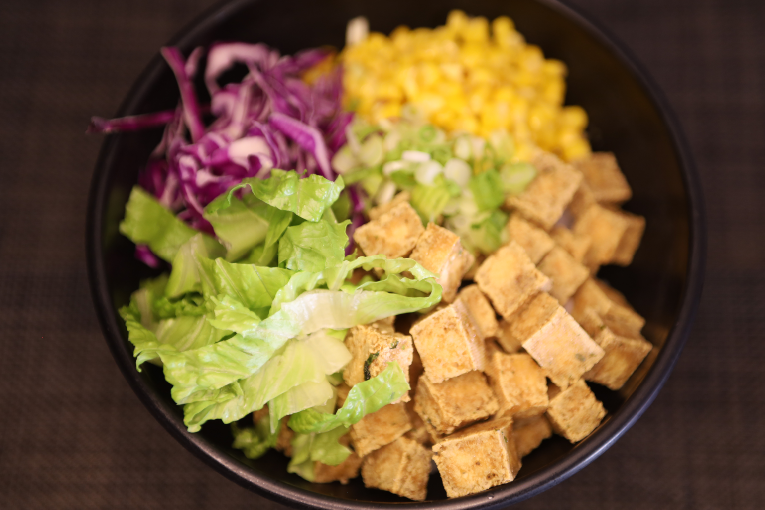 Order Sesame Tofu & Veggies Rice Bowl food online from Maejoo Wings store, San Leandro on bringmethat.com