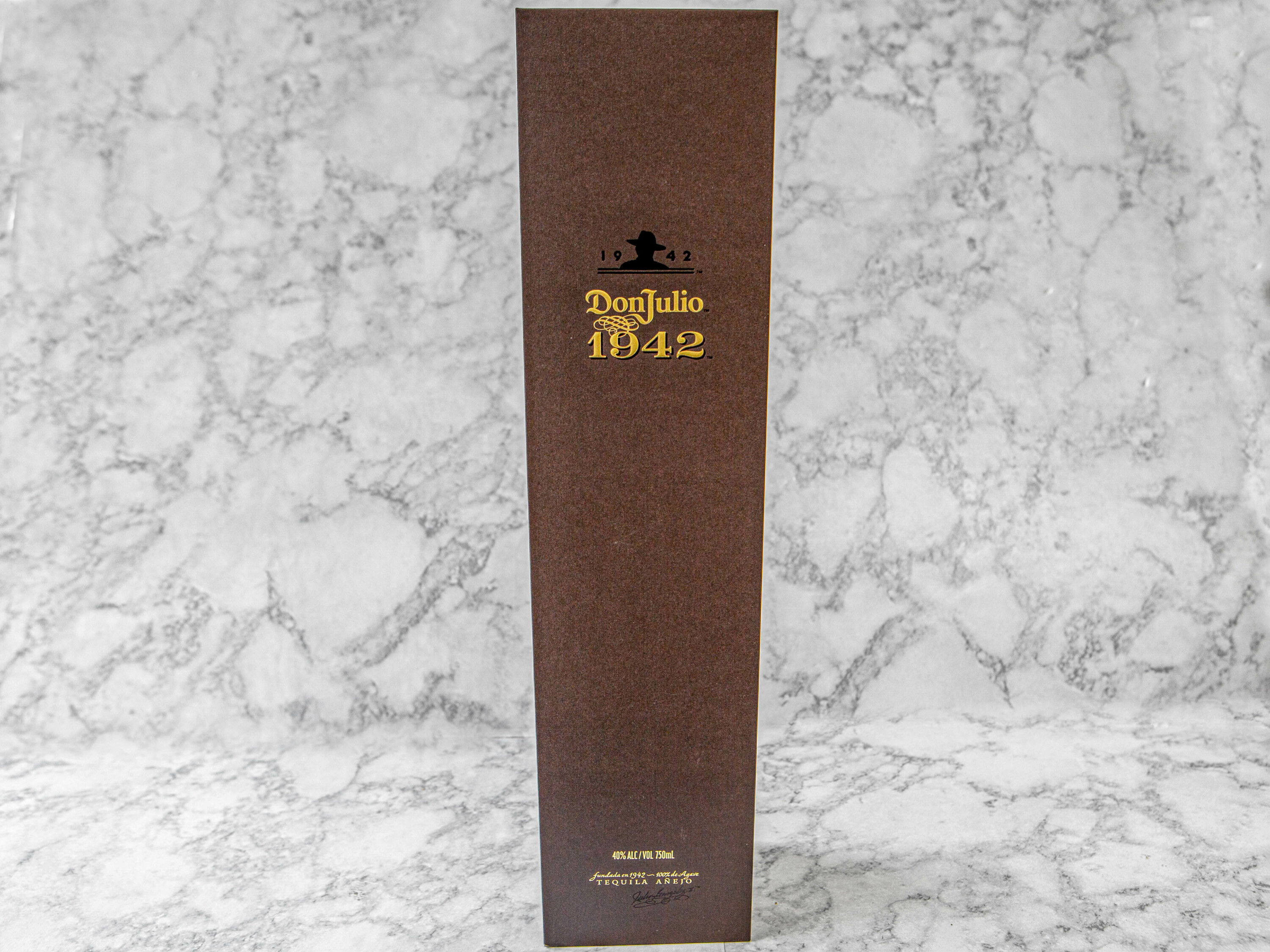 Order Don Julio 1942 - 750 ml  food online from Day & Night Liquor & Market store, Venice on bringmethat.com
