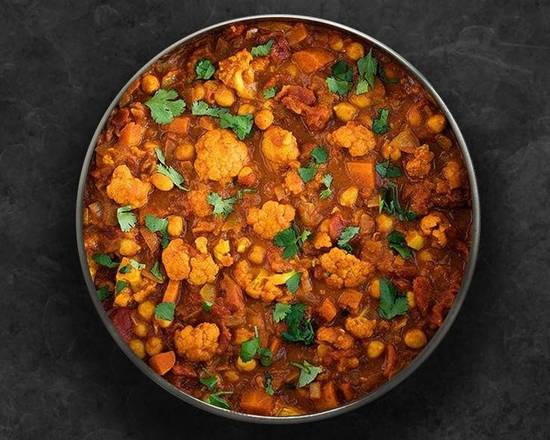 Order Veggie Tikka Masala food online from United Kitchens Of India store, Asheville on bringmethat.com