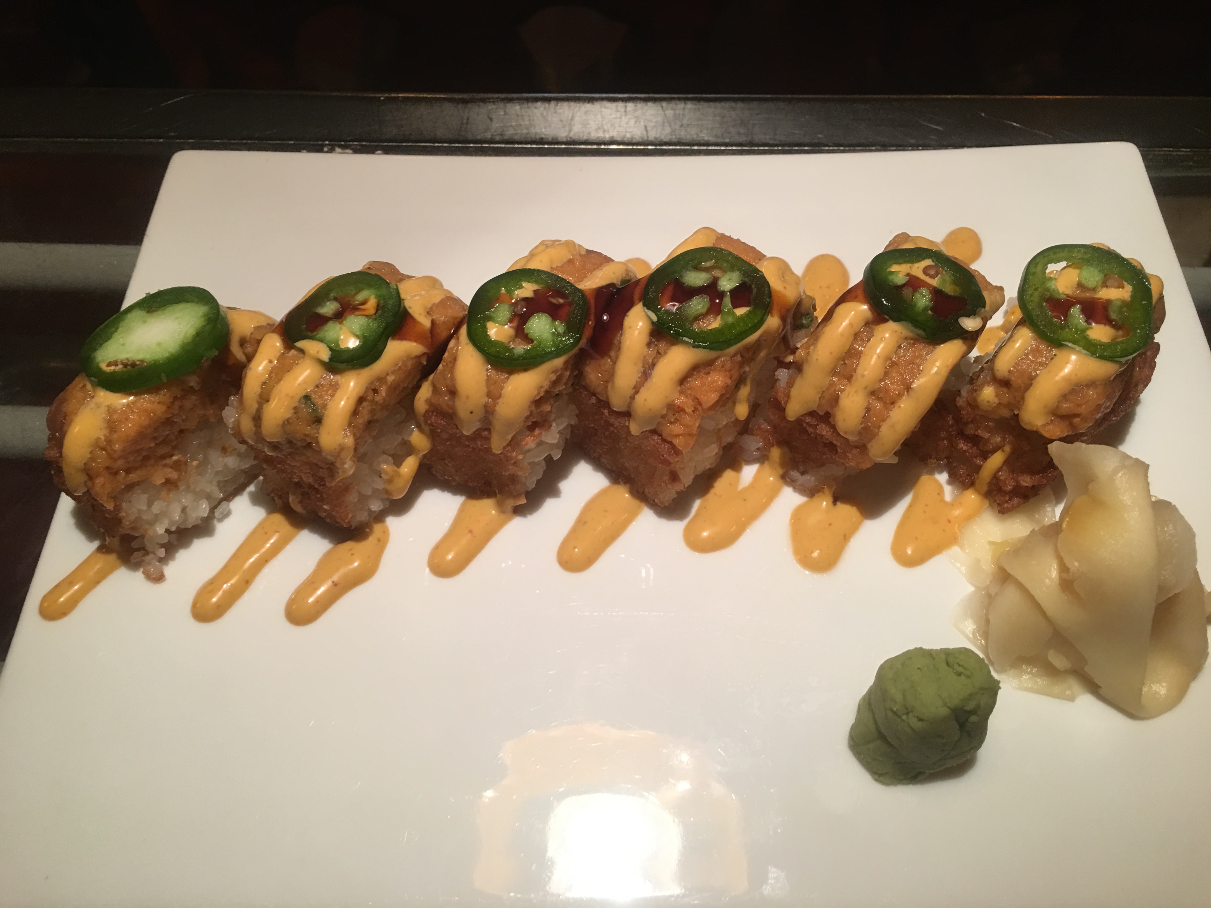 Order Crispy Spicy Tuna Roll food online from Yama Sushi store, New York on bringmethat.com