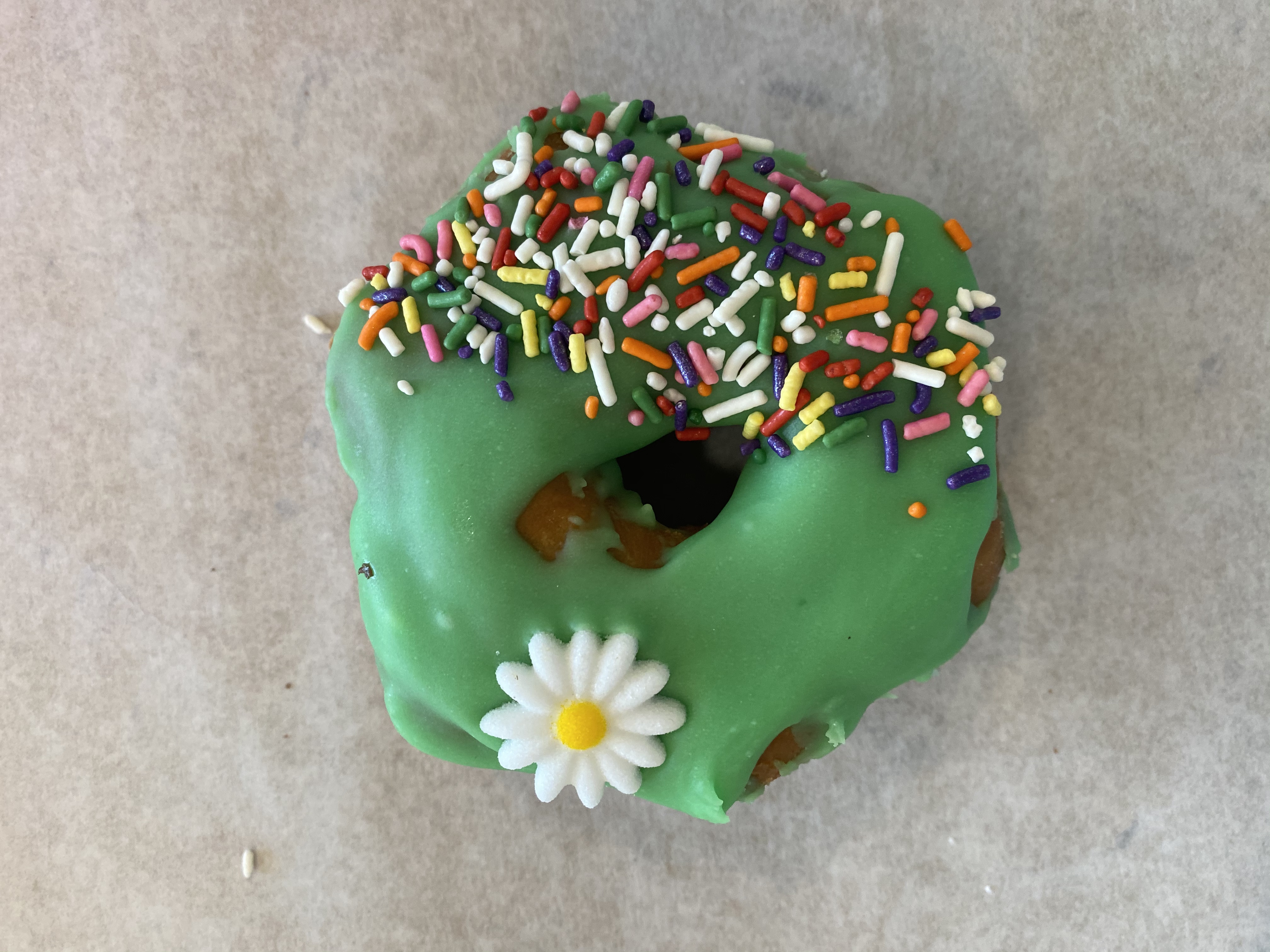 Order Green Eyes Donut food online from Sesame Donuts store, Portland on bringmethat.com