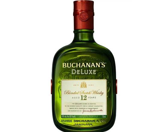 Order Buchanan's 12 Yr, 750mL whiskey food online from Brothers Wine & Liquor store, Copiague on bringmethat.com
