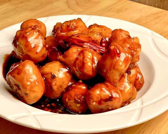 Order General Tso's Meatless Chicken food online from Yh-Beijing store, San Francisco on bringmethat.com