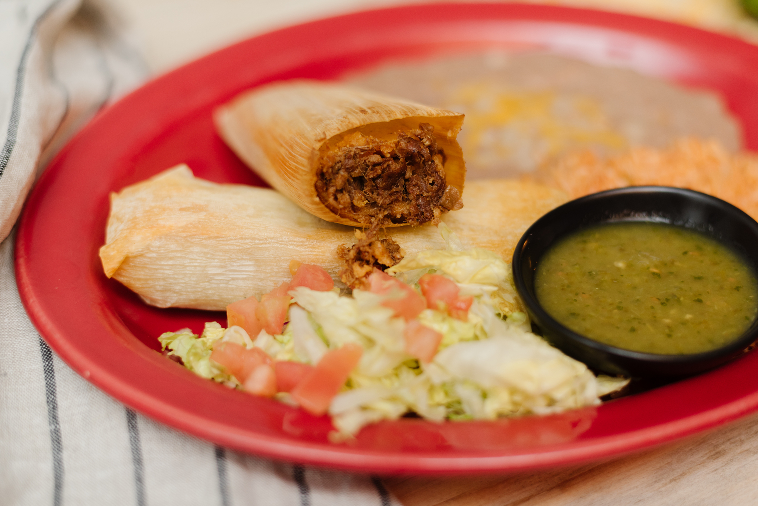 Order Tamale Shredded Beef food online from Su Casa Mexican Restaurant store, Midvale on bringmethat.com