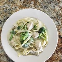 Order Gorgonzola Chicken & Broccoli food online from Gregorio store, Carlsbad on bringmethat.com