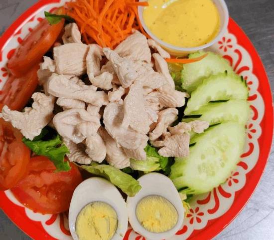 Order Chicken Salad food online from Praya Thai Dining store, Las Vegas on bringmethat.com