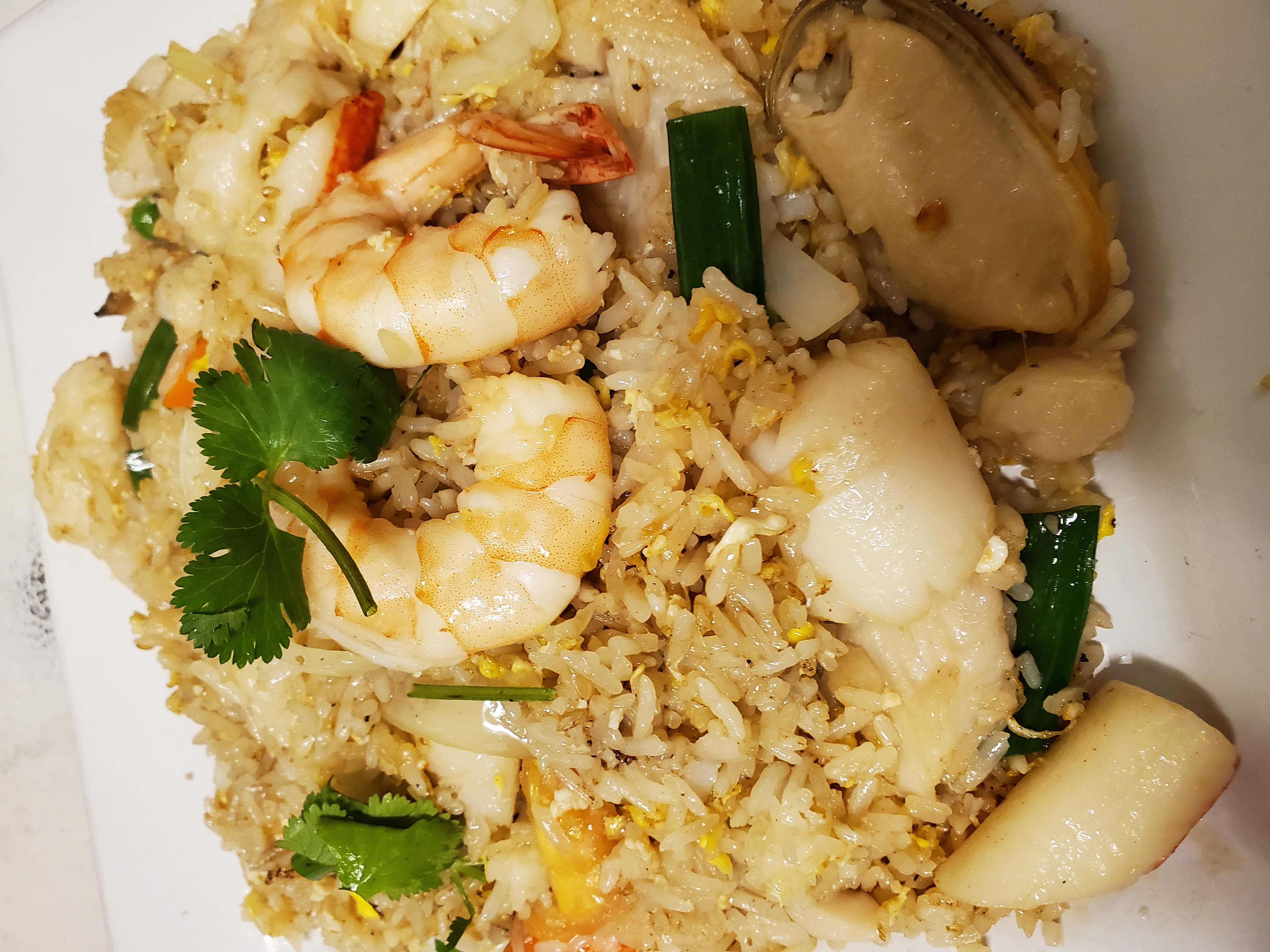 Order R5. Seafood Fried Rice food online from Thailusion store, Los Alamitos on bringmethat.com