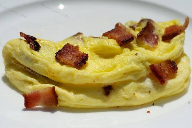 Order Bacon Omelet food online from Mocha Town store, Newark on bringmethat.com