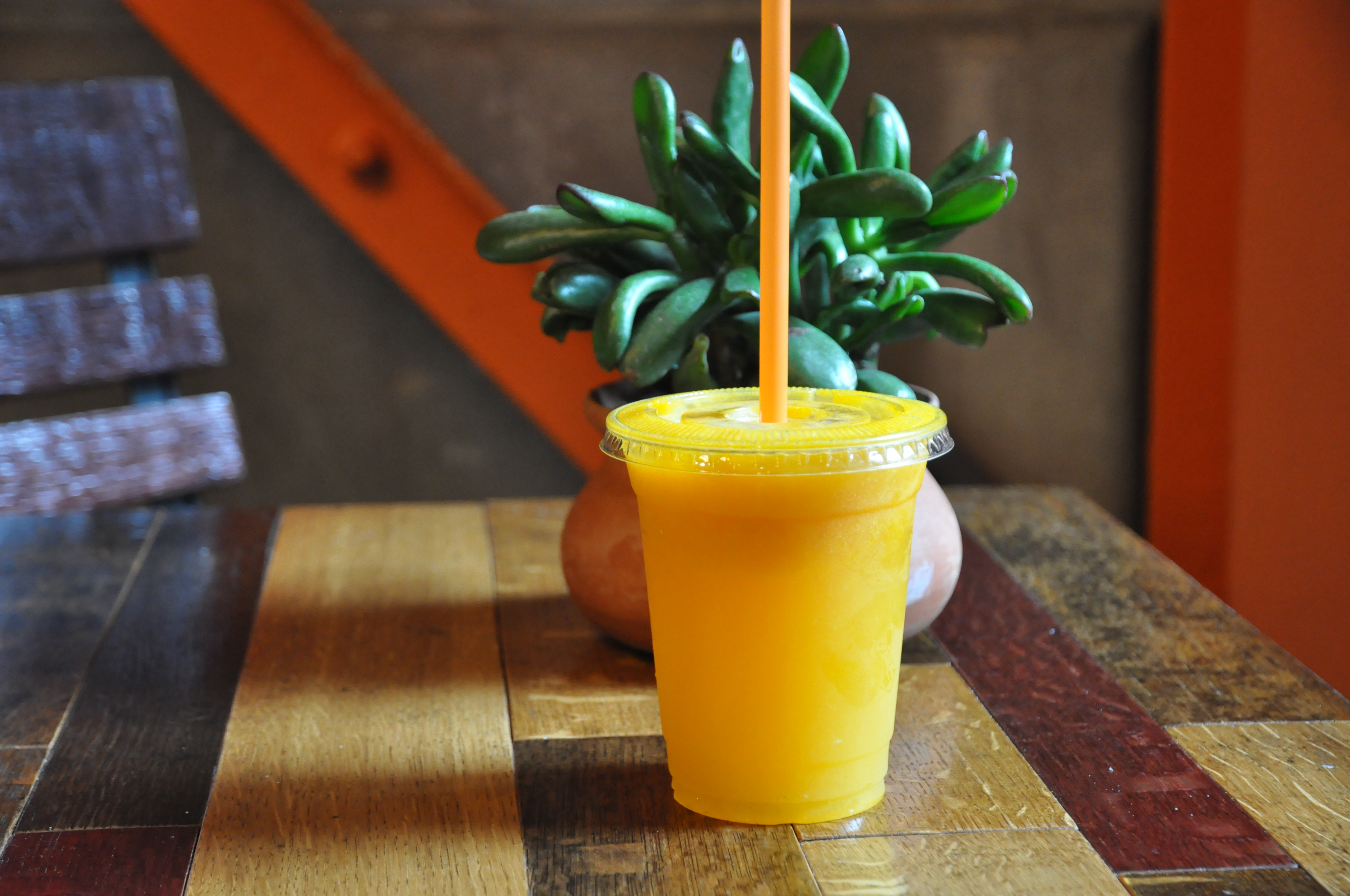 Order Fresh Squeezed Orange Juice food online from Pitchoun! store, Los Angeles on bringmethat.com