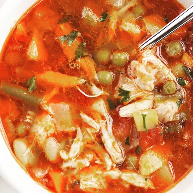 Order Maryland Crab Soup food online from The Beef Brothers Deli & Catering store, Ellicott City on bringmethat.com