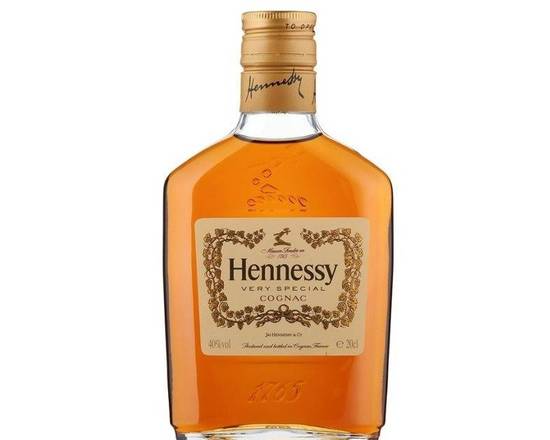 Order Hennessy VS, 200mL cognac (40.0% ABV) food online from House Of Wine store, New Rochelle on bringmethat.com