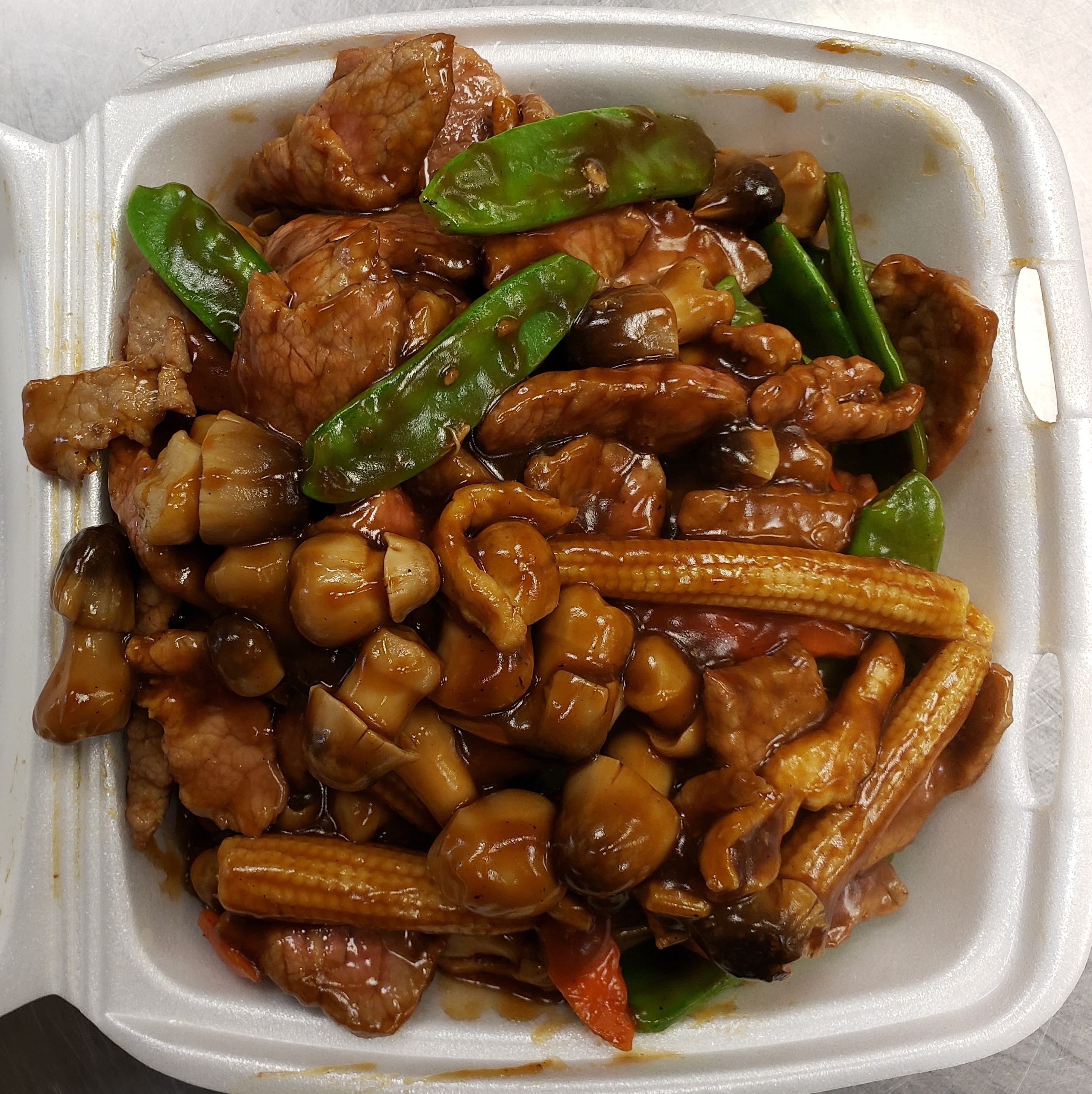 Order 55. Beef with Oyster Sauce food online from Golden Pearl store, Salt Lake City on bringmethat.com