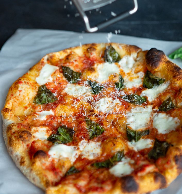 Order Margherita Napoli Pizza food online from Pizzeria Limone store, Salt Lake City on bringmethat.com