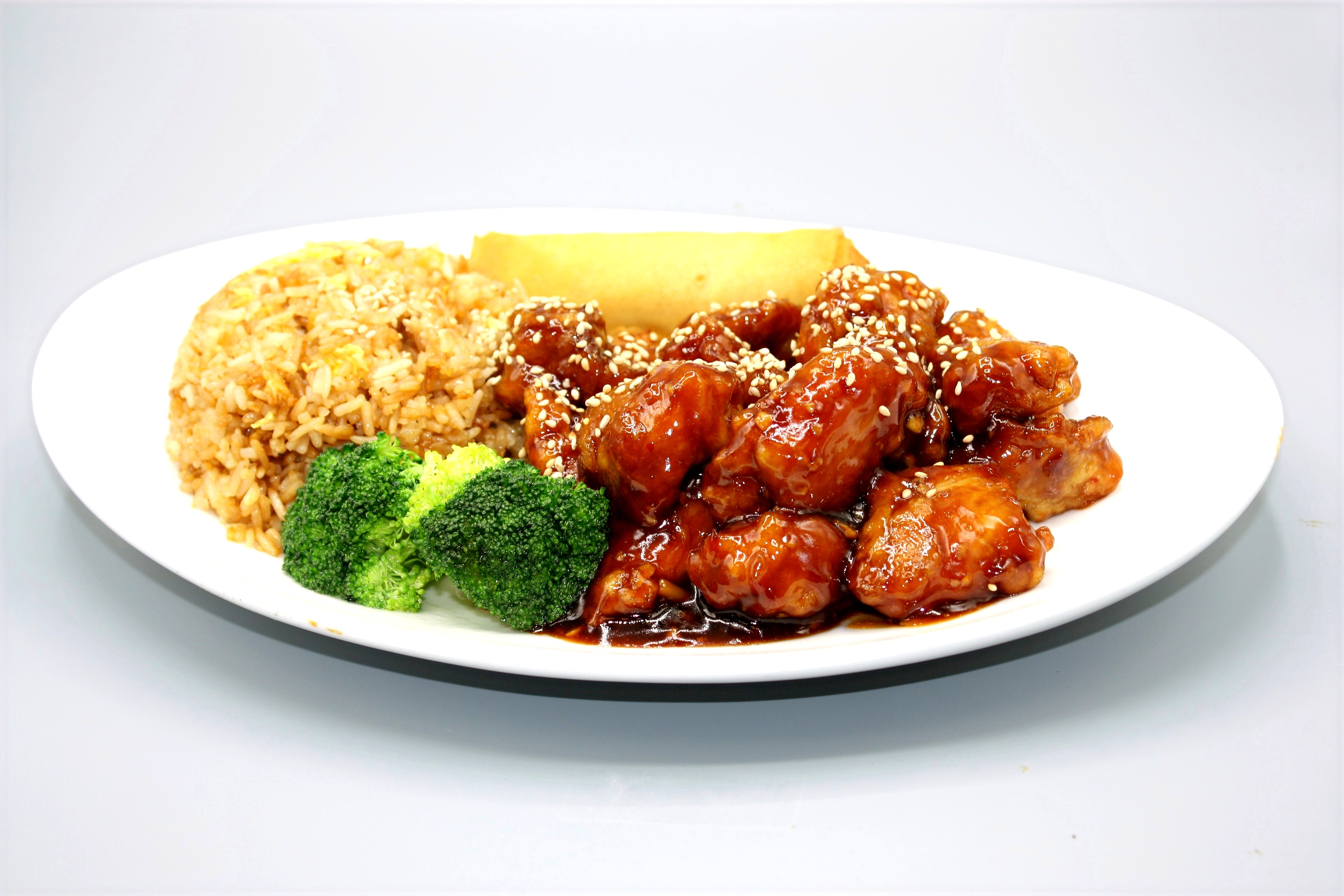 Order Sesame Chicken Combo food online from Chau's cafe store, Ashburn on bringmethat.com