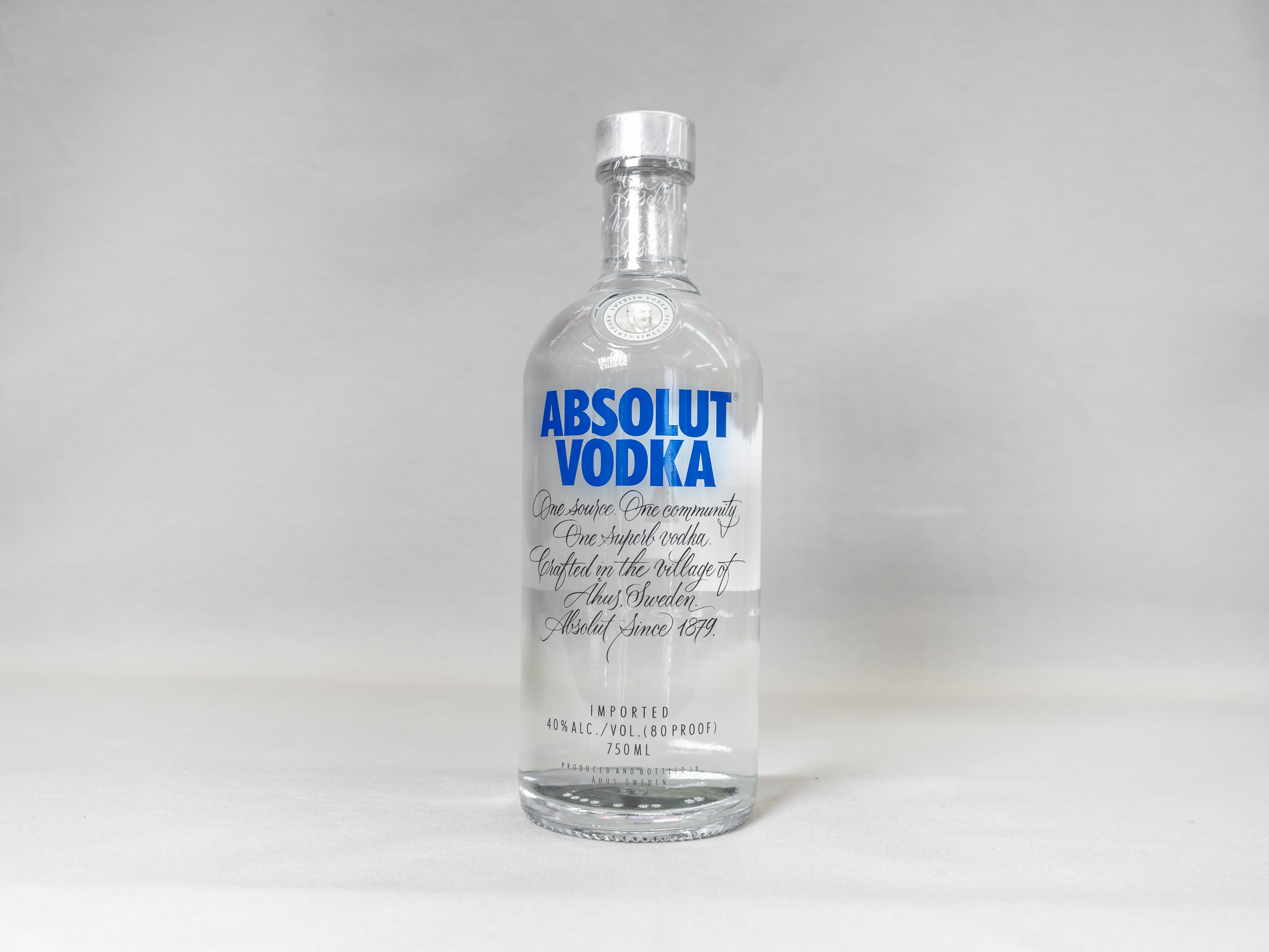 Order 750 ml. Absolut Vodka food online from Maplewood Market & Liquors store, San Jose on bringmethat.com
