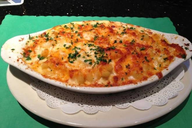 Order Traditional Macaroni and Cheese food online from The Dublin Yard store, Secaucus on bringmethat.com
