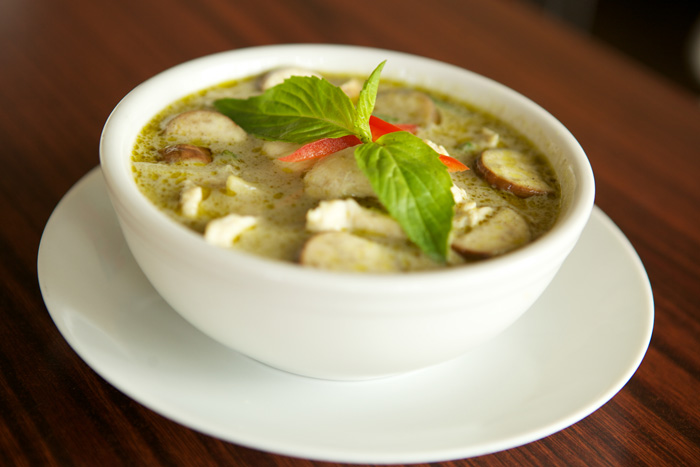 Order 2. Green Curry food online from Rainbow thai cuisine store, Chicago on bringmethat.com