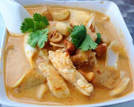 Order Masaman Curry food online from Satto Thai And Sushi store, Atlanta on bringmethat.com