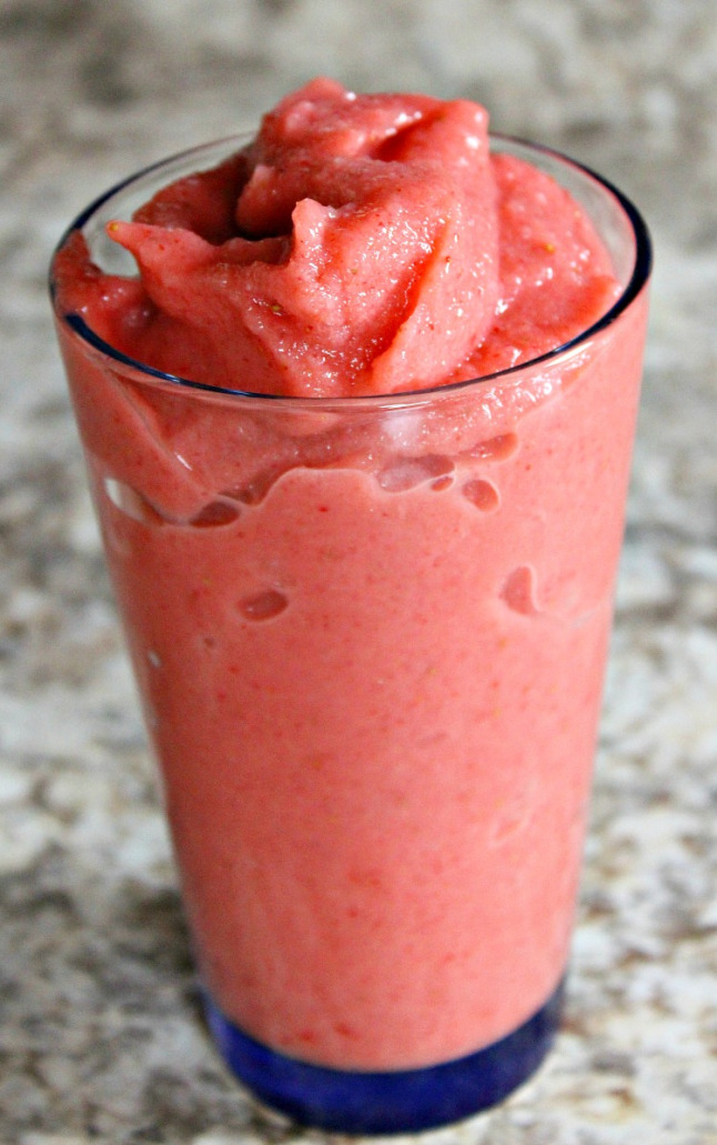 Order Mango and Strawberry Smoothie food online from Sweet & Fresh store, Atlanta on bringmethat.com
