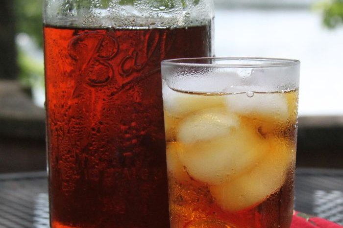 Order Iced Tea food online from Lo/Cal Coffee Market store, Los Angeles on bringmethat.com