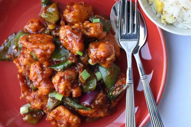 Order Chilli Chicken (Wet) food online from Mayuri express store, Houston on bringmethat.com