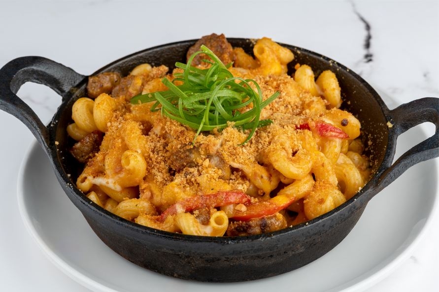 Order Spicy Sausage Mac and Cheese food online from Thirsty Lion Gastropub store, Denver on bringmethat.com