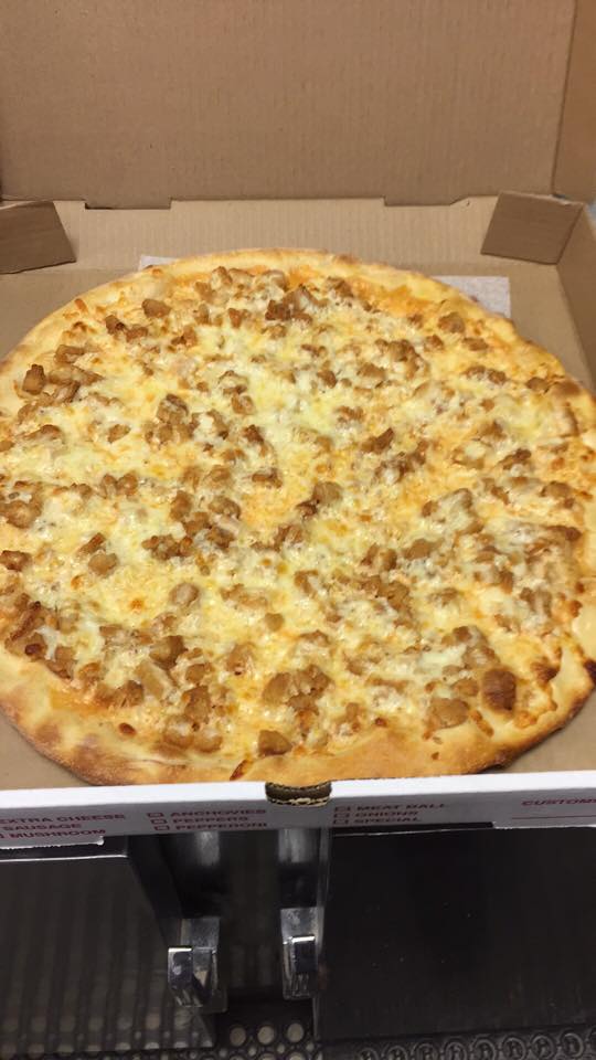 Order Buffalo Chicken Pizza food online from Taste of Italy Pizzeria store, Vineland on bringmethat.com