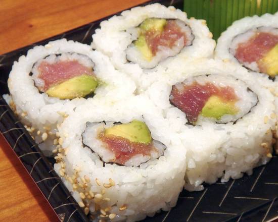 Order Tuna Avocado Roll food online from Maneki Neko Express store, Arlington on bringmethat.com