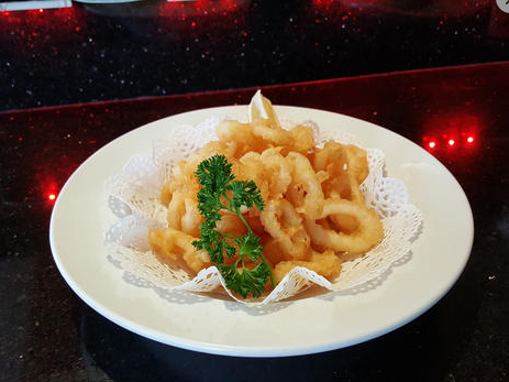 Order Calamari Tempura food online from Niko Niko Sushi store, West Hollywood on bringmethat.com