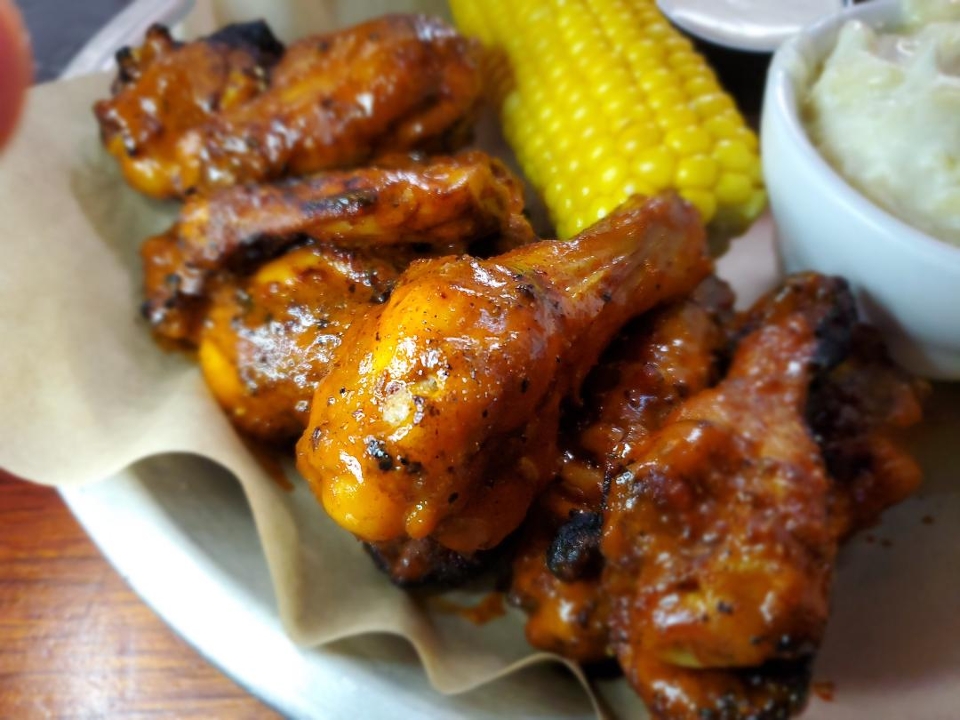 Order Smoked Wings Entree food online from Boardwalk Billy's store, Charlotte on bringmethat.com