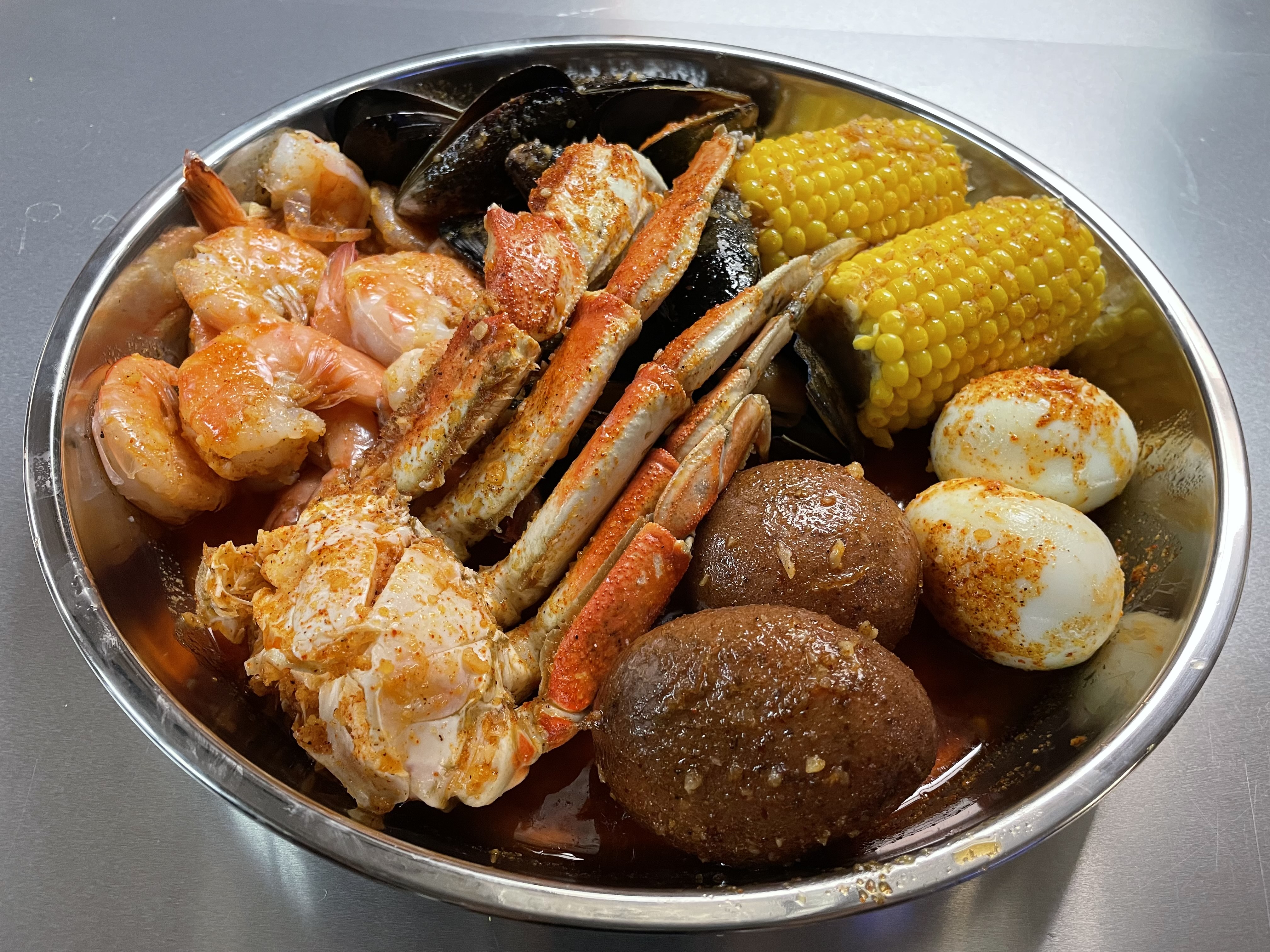 Order Juicy Cruise Special  Combo  food online from Mr Crab Cajun Seafood store, Groton on bringmethat.com