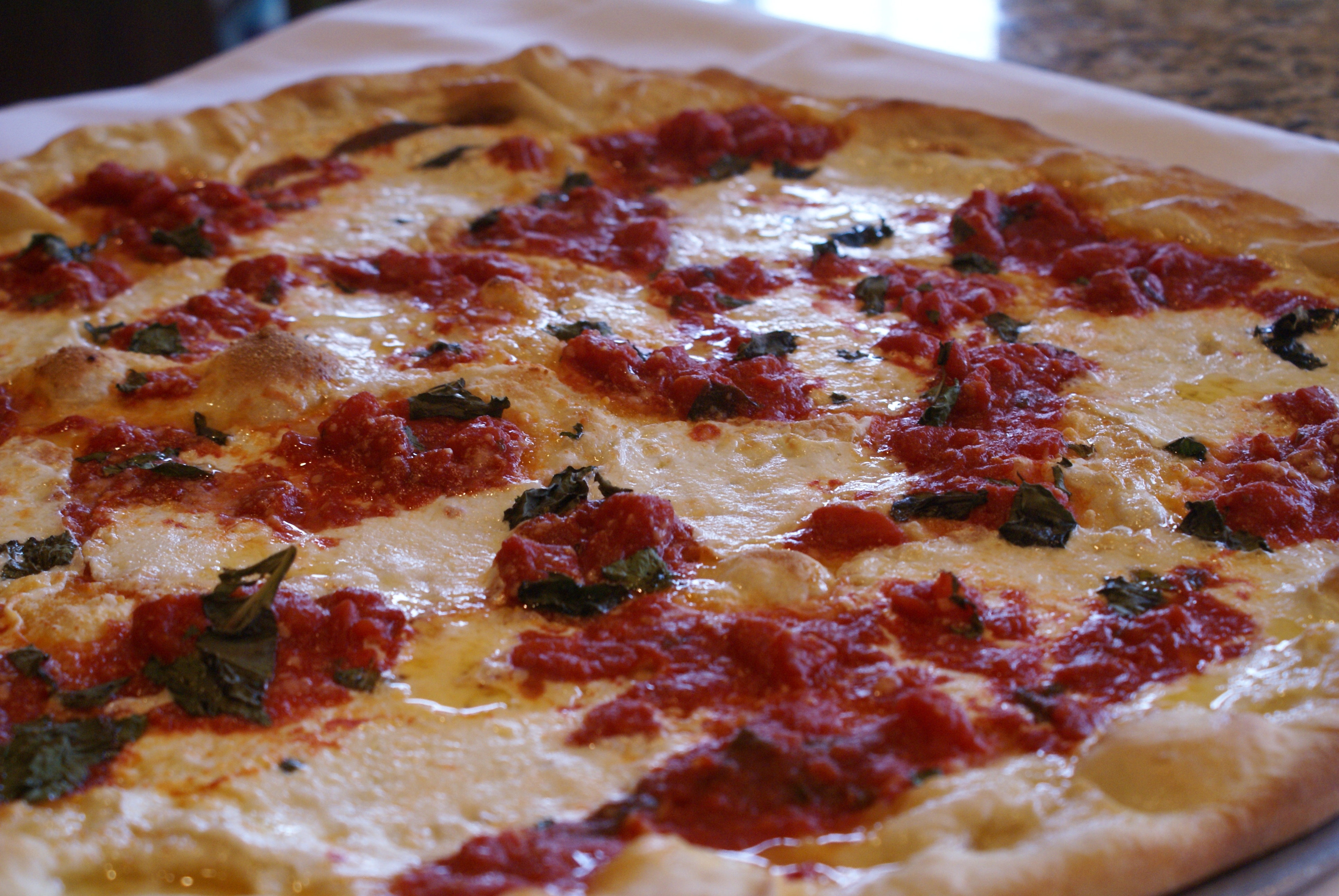 Order Margherita Pizza food online from Mangia Brick Oven Grill store, Bordentown on bringmethat.com