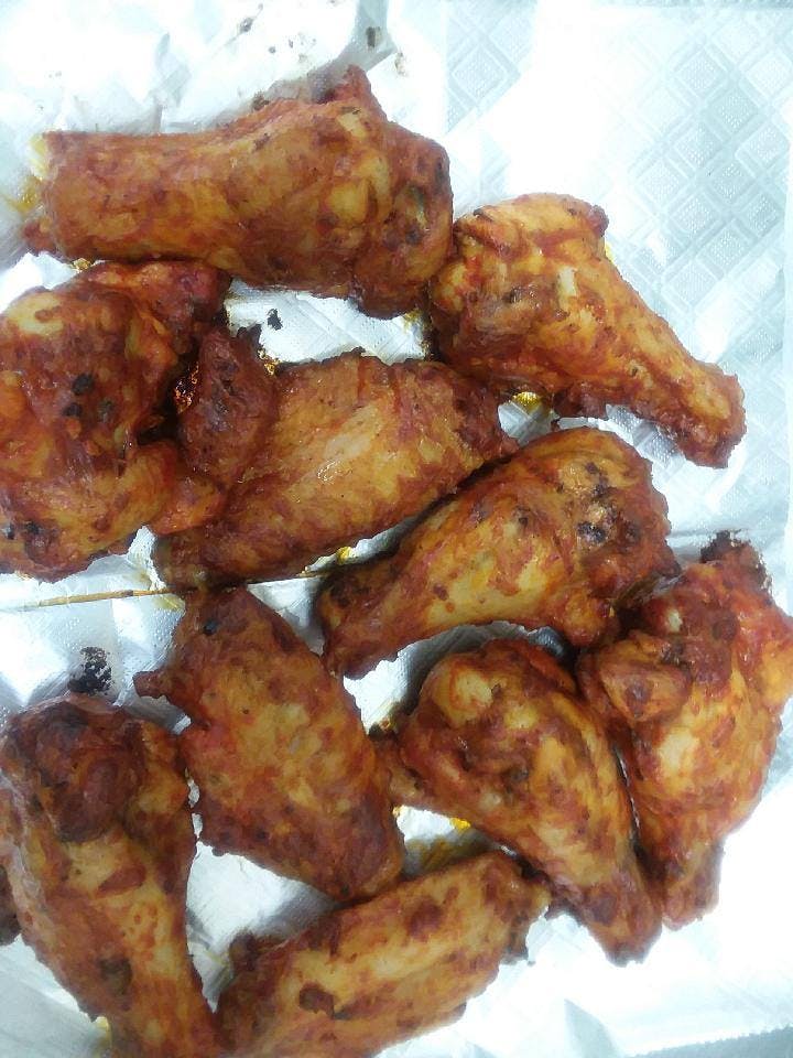 Order Wings - 8 Pieces food online from Pizza Xpress store, Selma on bringmethat.com