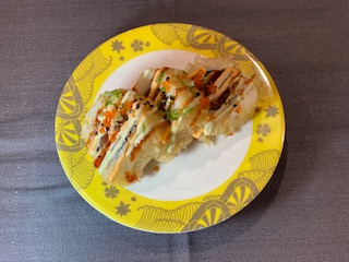 Order Deep fried spicy tuna roll (9pcs) food online from Izumi Revolving Sushi store, Daly City on bringmethat.com