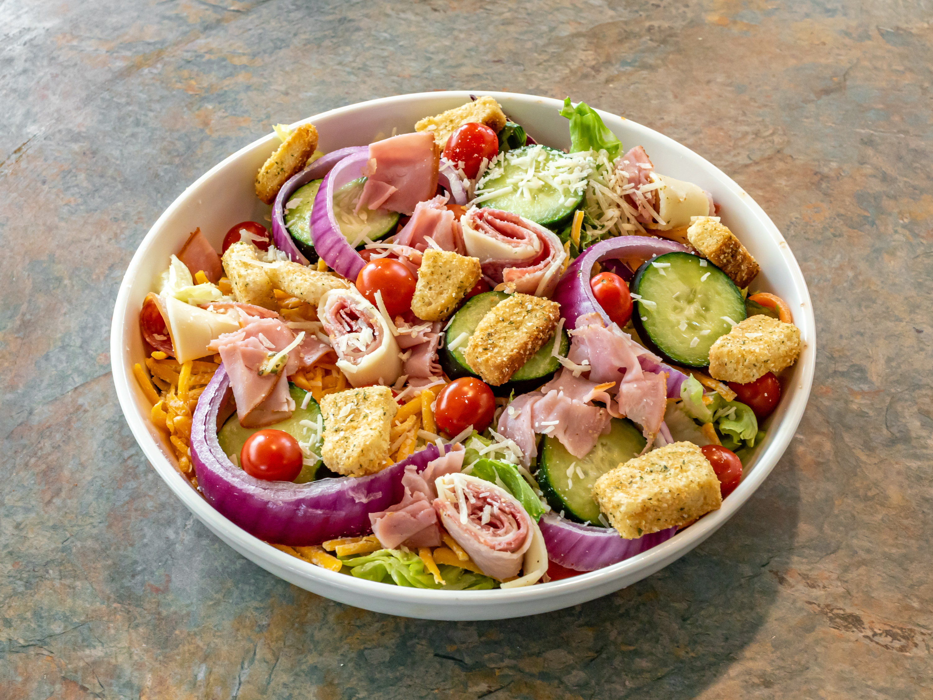 Order Chef's Salad food online from Mazzio Italian Eatery store, Winder on bringmethat.com