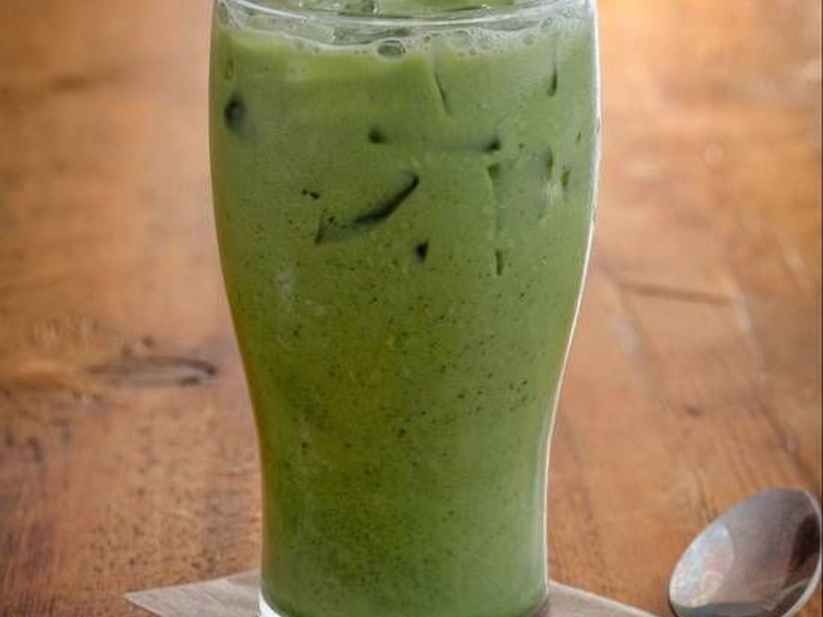 Order Iced Matcha Latte (16oz) food online from Caffe Nero store, Melrose on bringmethat.com