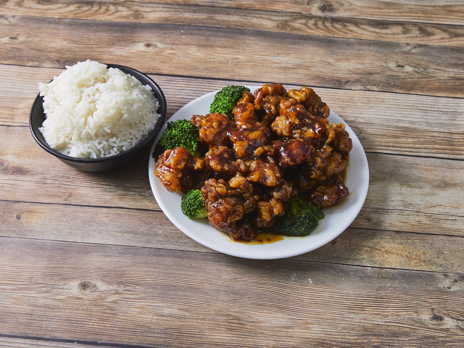 Order 52D. General Tso's Chicken food online from Chop Suey King Chinese Rest store, Chicago on bringmethat.com