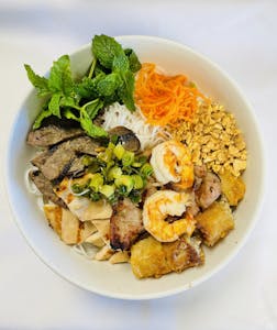 Order 50. Combination Vermicelli Bowl food online from Lido Restaurant store, Oklahoma City on bringmethat.com