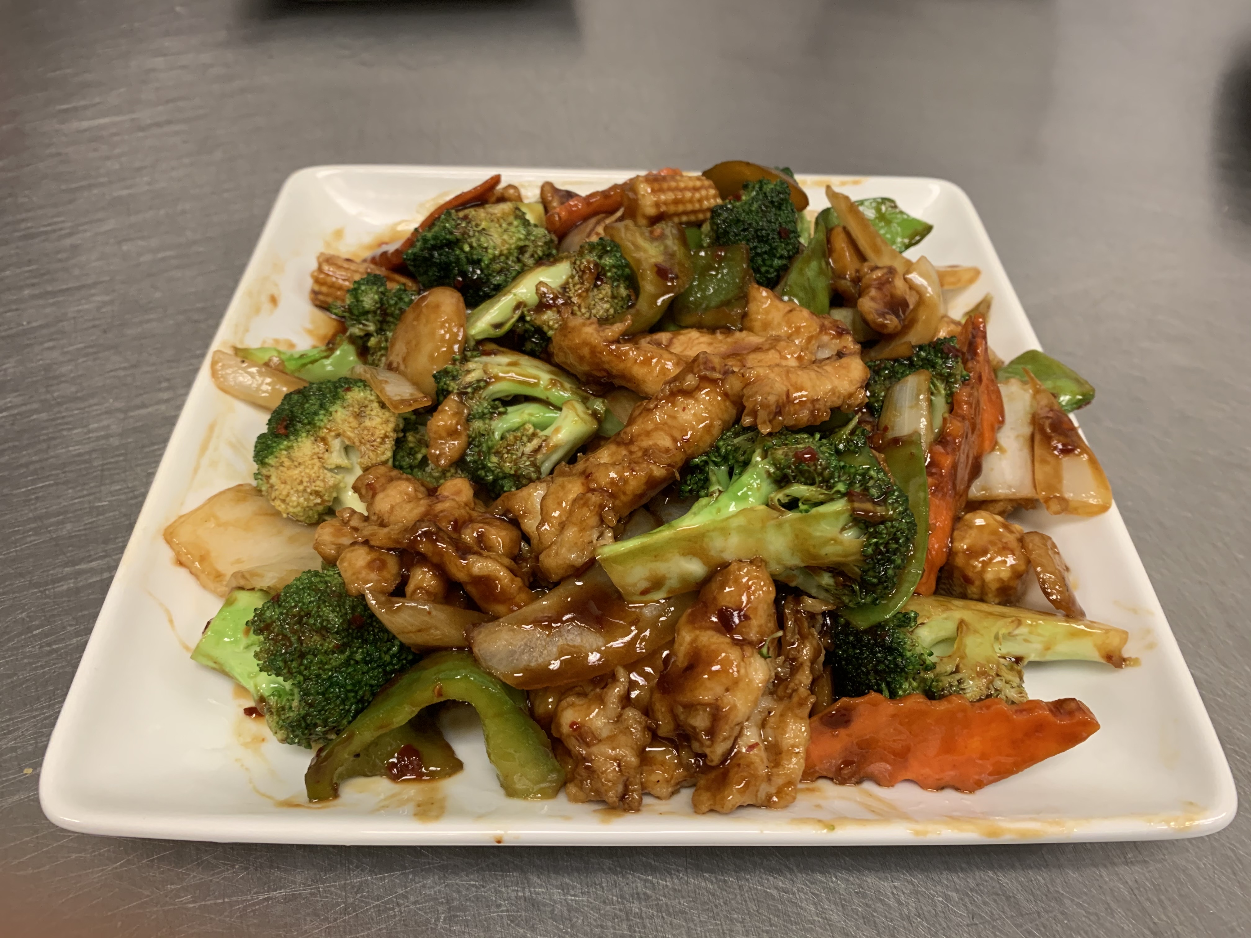 Order Szechuan Chicken with Vegetables food online from China Wok store, Owings Mills on bringmethat.com