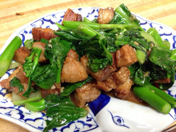Order 71. Crispy Pork Bellie and Chinese Broccoli Stir Fry food online from Herb and Spice Thai Cuisine store, Simi Valley on bringmethat.com