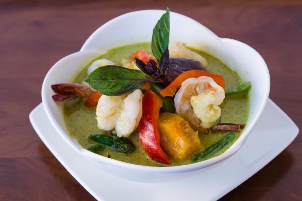 Order Green Curry food online from Arawan Thai Cuisine store, Sausalito on bringmethat.com