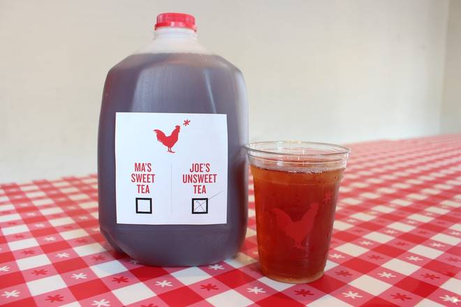 Order JOE'S UNSWEET TEA (GALLON) food online from Hot Chicken Takeover store, Westerville on bringmethat.com