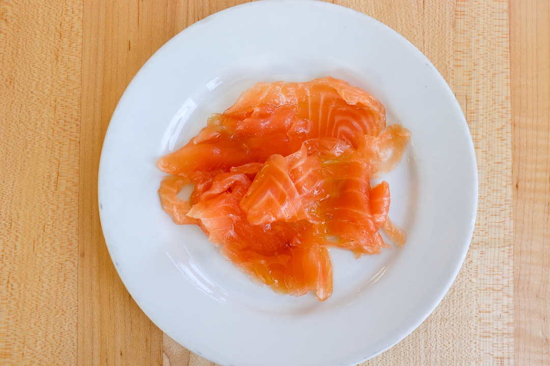 Order House Cured Salmon Lox food online from Huckleberry Caf紬ホゥ & Bakery store, Santa Monica on bringmethat.com