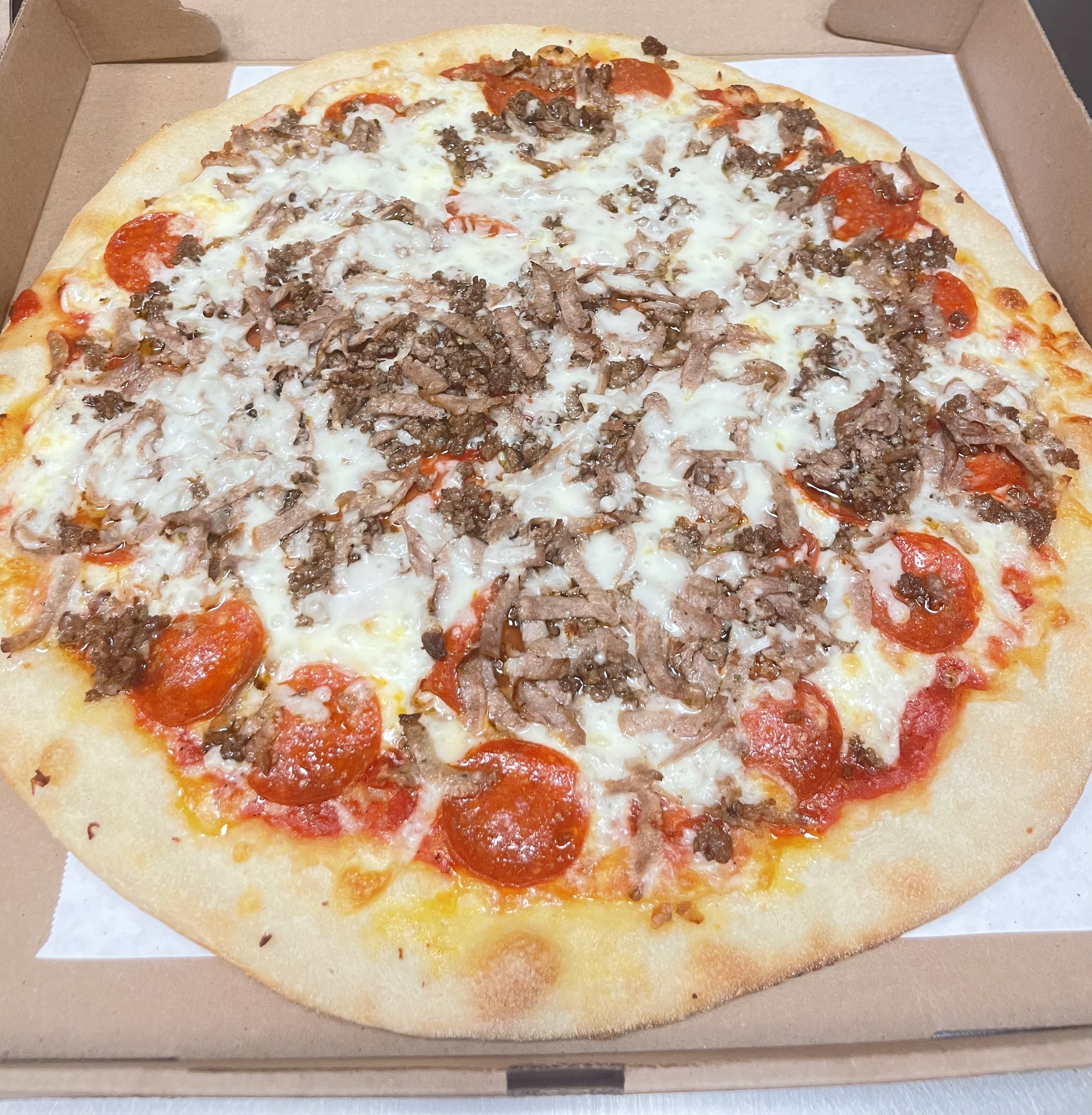Order Meat Lover Pizza food online from Dolce- carini store, Philadelphia on bringmethat.com