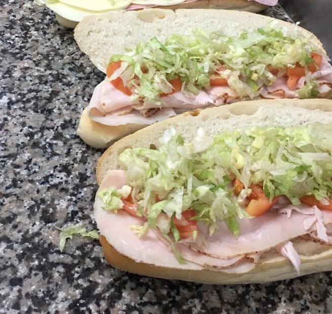 Order 5) Turkey Sub - Whole 12'' food online from Frankie G's Pizza store, Toms River on bringmethat.com