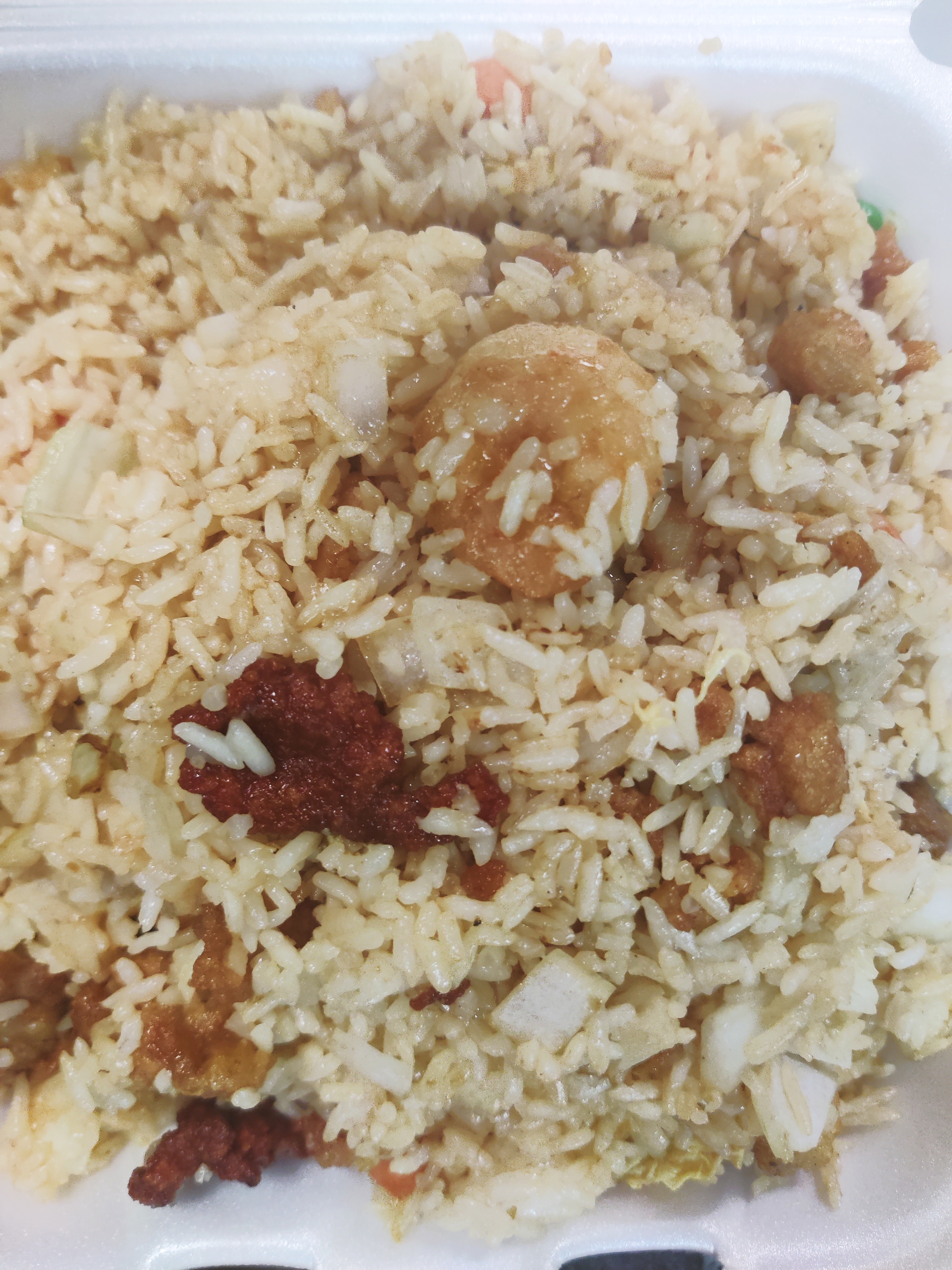 Order 28. House Fried Rice food online from Chang's Chinese Restaurant store, Tuscaloosa on bringmethat.com