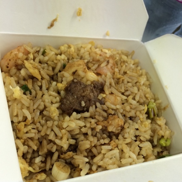 Order House Fried Rice food online from Montrose Chinese Restaurant store, Houston on bringmethat.com