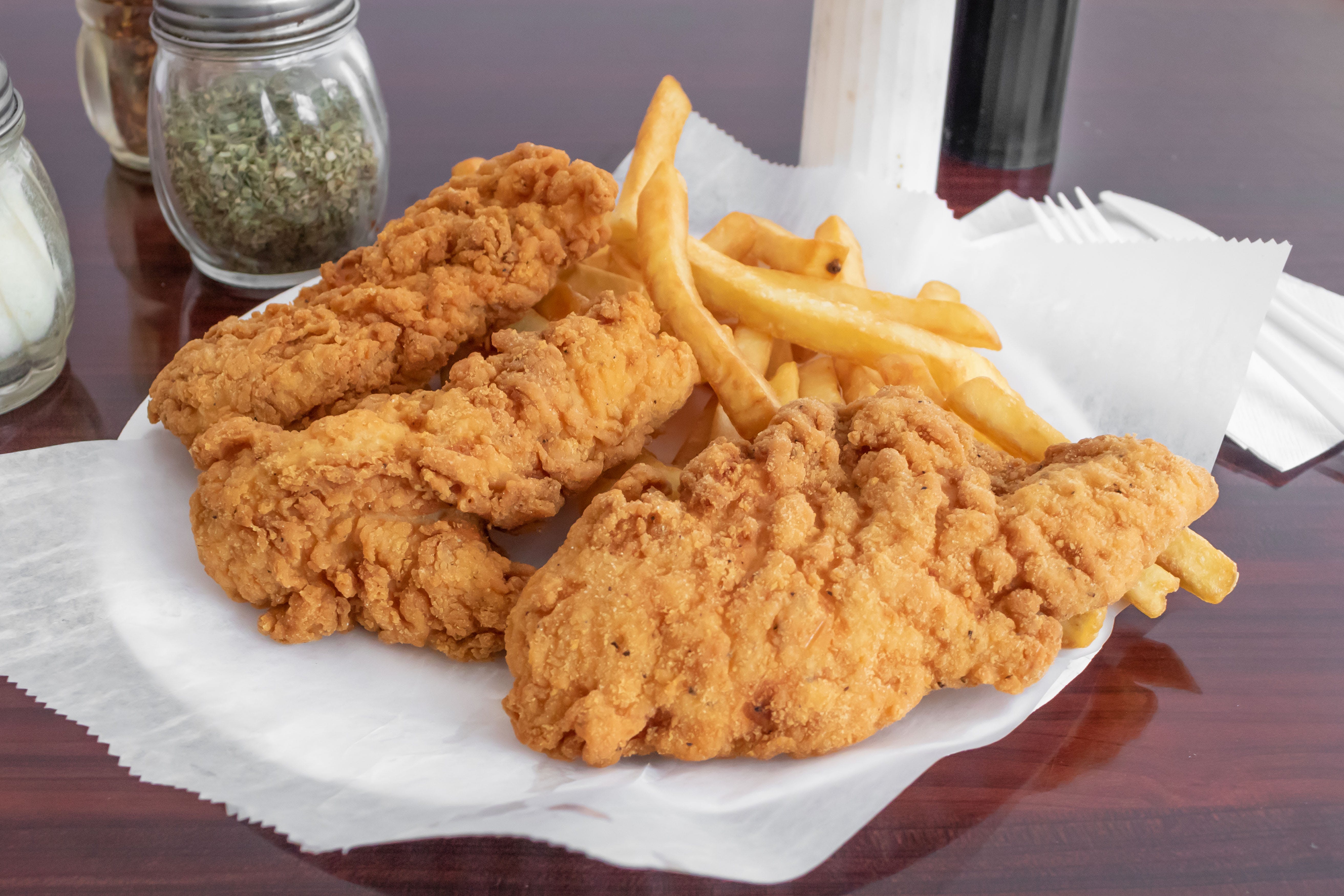 Order Chicken Finger Platter - 5 Pieces food online from Dominics Pizza and Restaurant store, Lawrence Township on bringmethat.com
