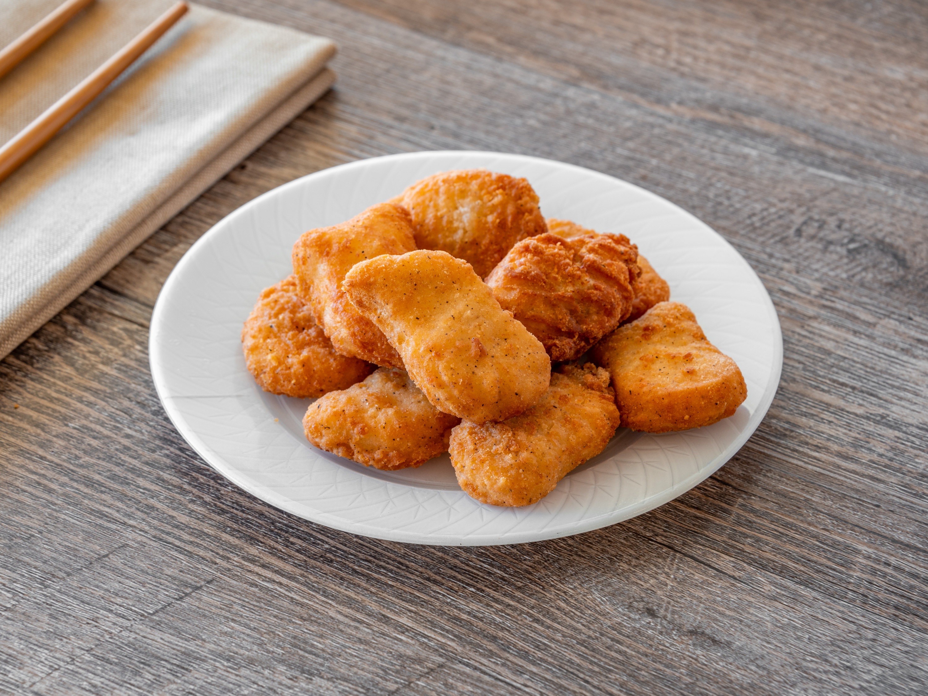 Order 9. 8 Chicken Nuggets food online from Hot Wok store, Tulsa on bringmethat.com